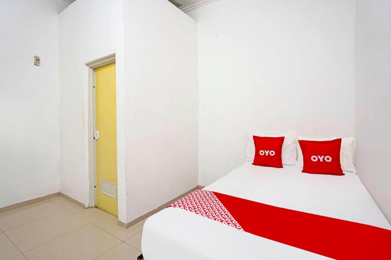 Oyo 91670 Mannsur Syariah Hotel Sidoarjo