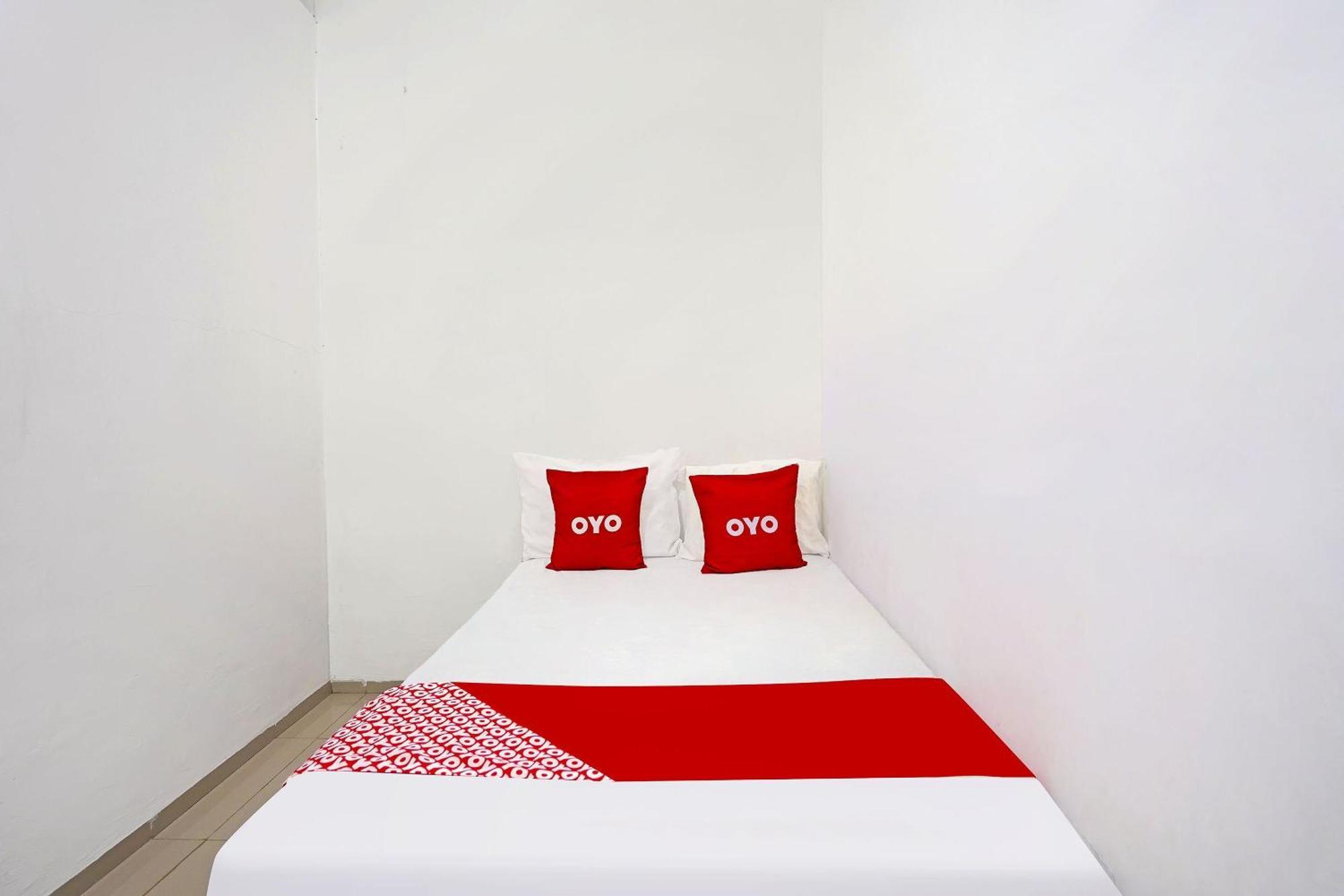 Hotel Oyo 91670 Mannsur Syariah